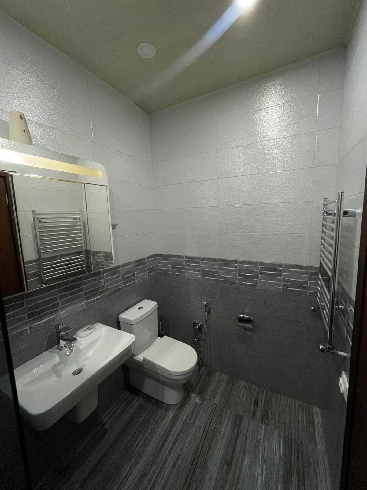 Apartment Anzi Batumi Ngoại thất bức ảnh