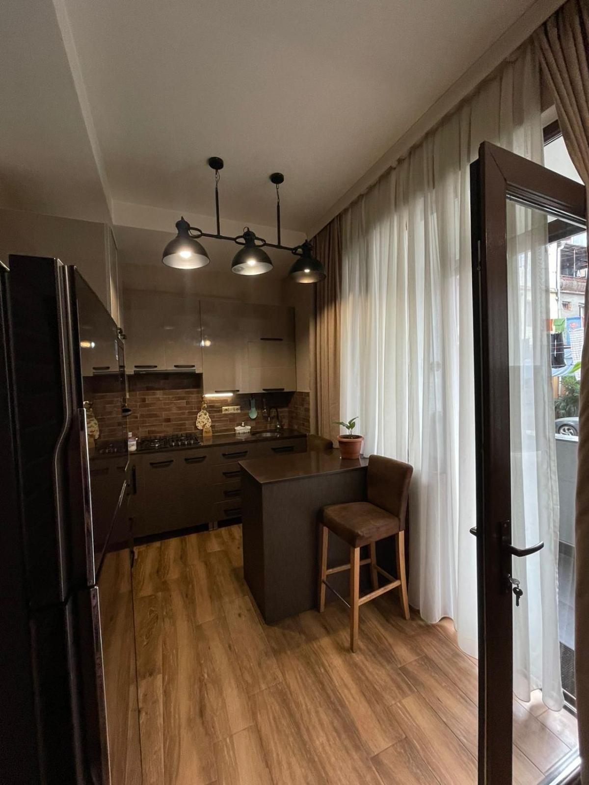 Apartment Anzi Batumi Ngoại thất bức ảnh