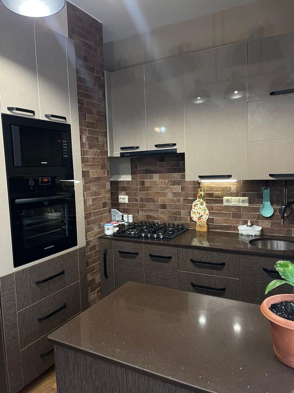 Apartment Anzi Batumi Ngoại thất bức ảnh