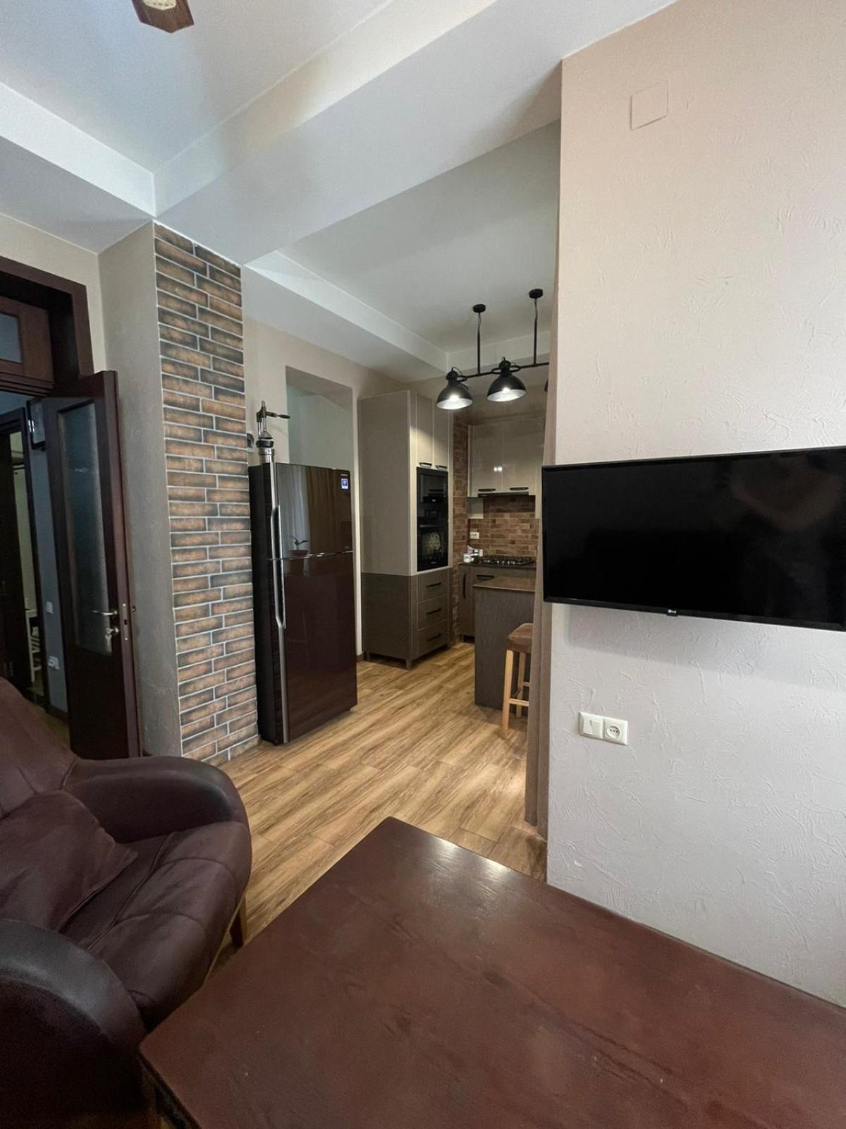 Apartment Anzi Batumi Ngoại thất bức ảnh