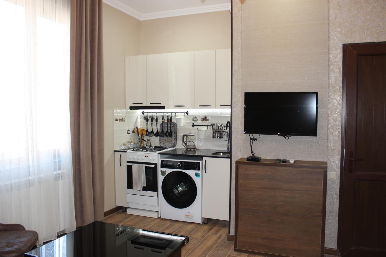 Apartment Anzi Batumi Ngoại thất bức ảnh