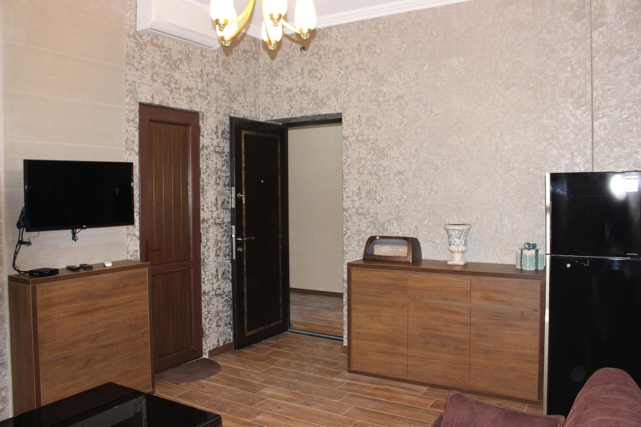 Apartment Anzi Batumi Ngoại thất bức ảnh