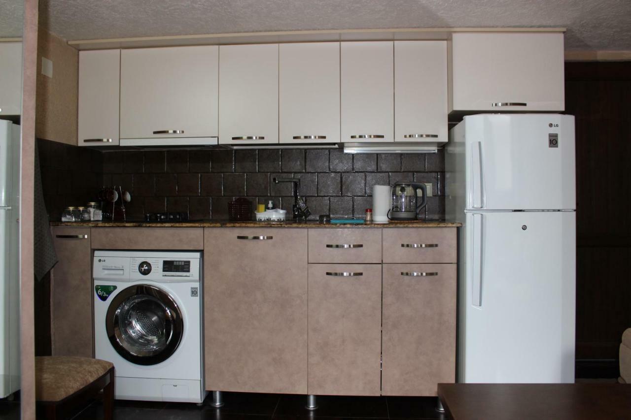 Apartment Anzi Batumi Ngoại thất bức ảnh