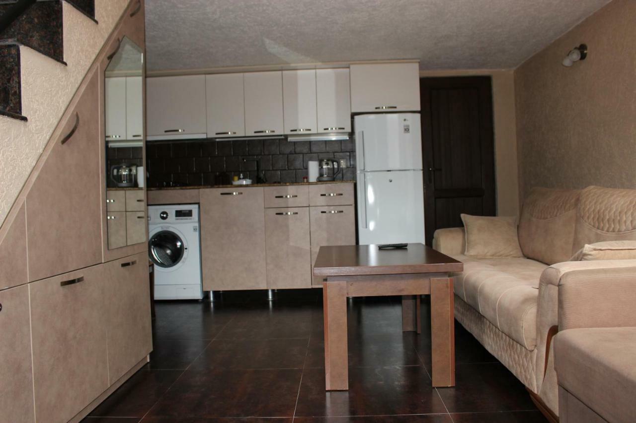 Apartment Anzi Batumi Ngoại thất bức ảnh