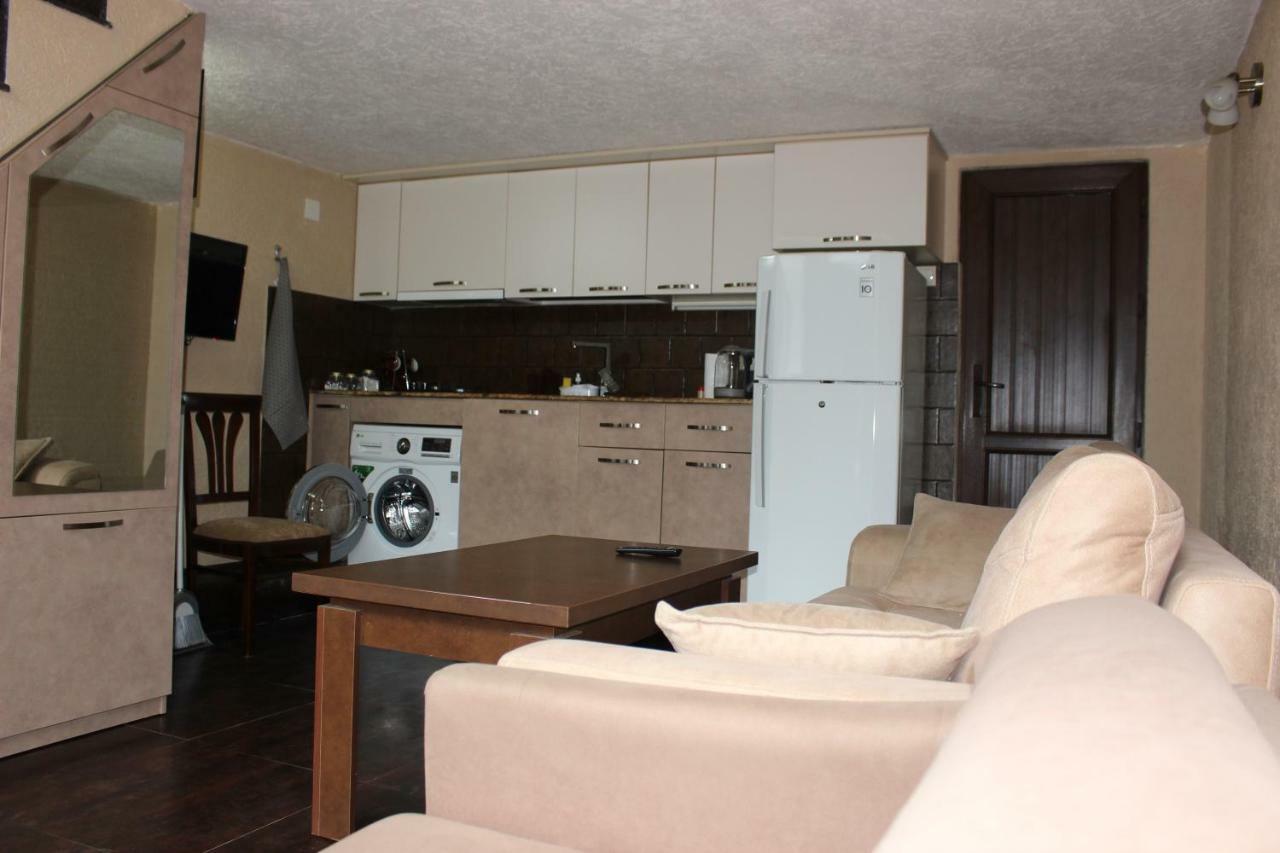 Apartment Anzi Batumi Ngoại thất bức ảnh